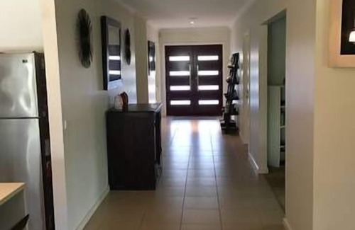 Yarrawonga House | Parkins Fairway - Yarrawonga: Guest Rated 10/10 with Wi-Fi