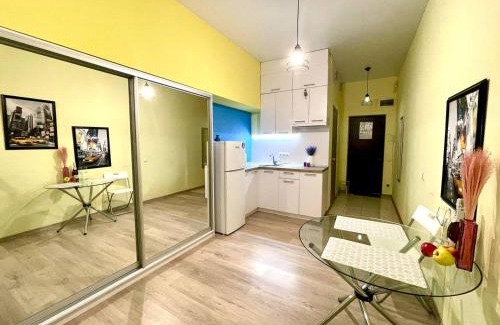 Kharkiv Apartment | Pet-Friendly Retreat at Parkoviy Kvartal with Hot Tub