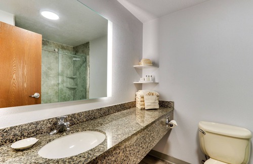 Traverse City Hotel | Discover ParkShore Resort: Ocean View and Family-Friendly Fun