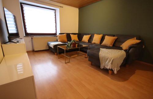 Ensdorf House | Parkside - 24h Self Check - in - bis 5 Personen - Nähe Saarlouis - Wifi - Parken - ganze Haus