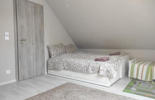 Torokbalint Apartment | Parkside Apartman