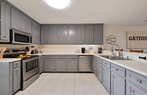 Eastmark House | Parkside at Wolfpen: Your Ideal Family-Friendly Getaway!