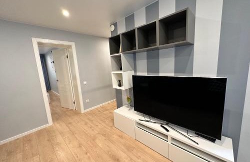 Agenskalns Apartment | Discover Parkside Escape: Stylish 1-BR with Breakfast Included