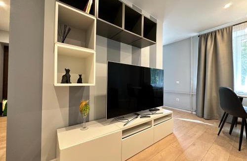 Agenskalns Apartment | Discover Parkside Escape: Stylish 1-BR with Breakfast Included