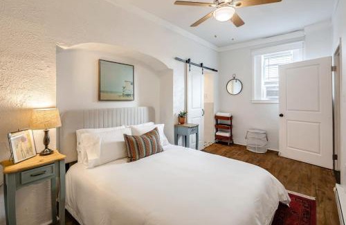 Roxborough-Manayunk Apartment | Welcoming Parkside Haven - Pet-Friendly 1BR Corner Retreat