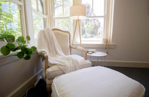 Lake Wendouree House | Parkside Central Family Retreat – Pet & Child Friendly Stay