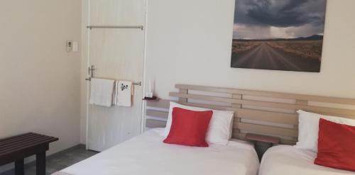 Musina House | Top-Rated Parksig Self Catering with Pool & Family Amenities