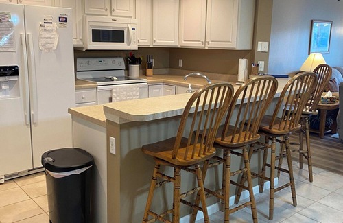 Osage Beach Condo | Parkview Bay: 3-Bedroom Getaway with Pool & Lake Views