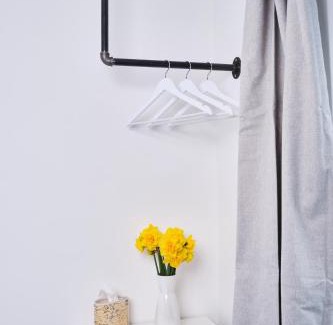 Cribbs Causeway Apartment | Parkway House - Modern Comfort with Easy Transport Access