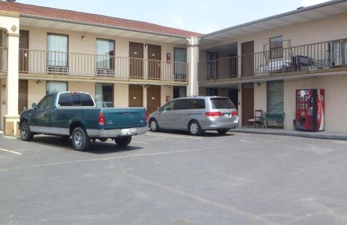 Morristown Hotel | Budget-Friendly Parkway Inn with Child Friendly Amenities