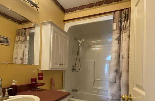 Pointe-du-Chene Cottage | Parlee beach bungalow