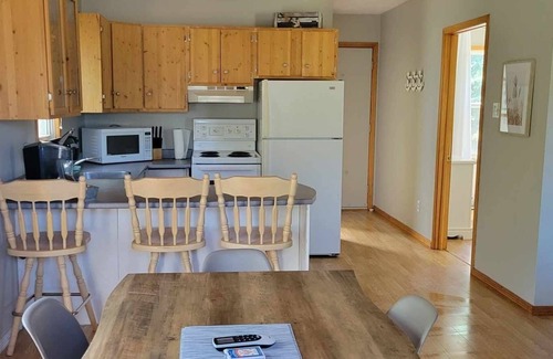 Pointe-du-Chene Cottage | Family-Friendly Parlee Beach House with Pet Amenities