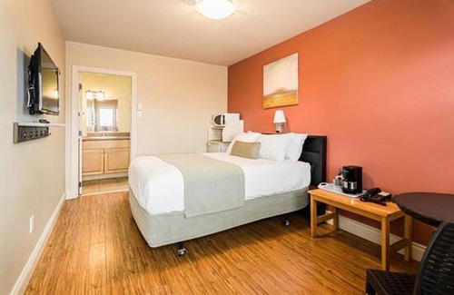 Shediac Hotel | Family-Friendly Retreat at Parlee Beach Motel - 8/10 Rated