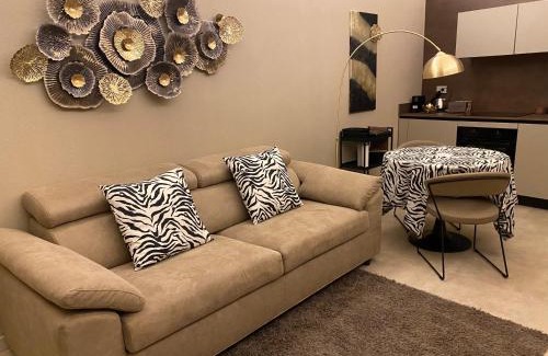 Parma City Centre Apartment | Elegant Parma Centro House: Family-Friendly Comfort Awaits