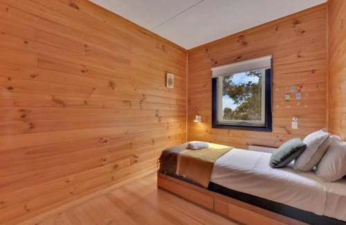 Stieglitz House | Ideal Family Retreat at Parnella Hideaway - Book Now!