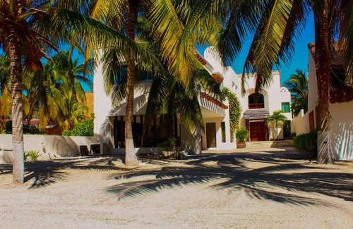 Progreso Municipality House | Discover Paros: A Gulf of Mexico Beach Retreat