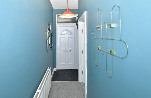 Stoke-on-Trent Apartment | Modern Pet-Friendly Retreat in Stoke with Pool Access!