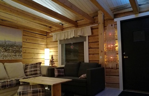 Rovaniemi Villa | Experience Nature at Parpalandia Aurora Cabin Retreat