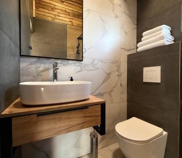 Voskevaz Ski Chalet | Parpi Riverside
