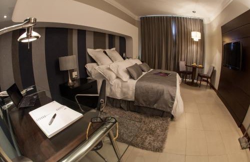 Gonzaga Hotel | Oceanfront Paradise at Parque Balneário Hotel Santos