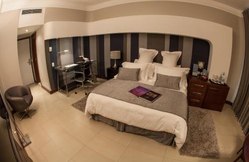 Gonzaga Hotel | Oceanfront Paradise at Parque Balneário Hotel Santos