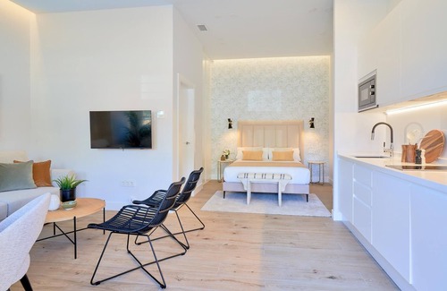 Jardin de la Abadia Apartment | Parque de Huelin I - iloftmalaga