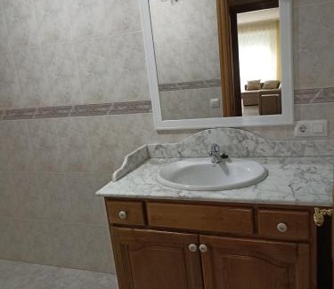 Cerdeira Apartment | Family-Friendly Stay at Parque de los Patos - Rated 10/10!