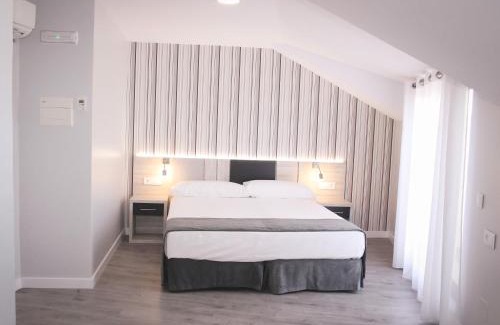 Ciudad Rodrigo House | Discover Parque Florida: Family-Friendly with Top Ratings