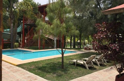 Purisima del Rincon Other | Guest Rated 9/10: Parque Girasoles Balneario & Cabañas