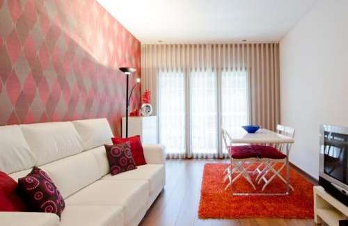 Moscavide Apartment | Inviting Parque Nações & Jardins Cristo Rei with Top Reviews