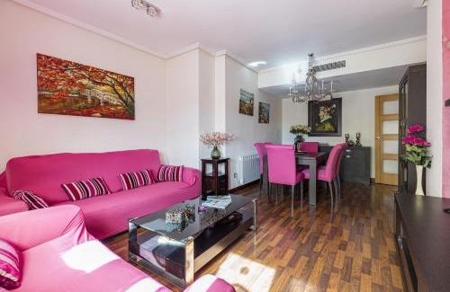 Cabezo de Torres Apartment | Discover Parque Norte: 4-Star Family Hotel with a Pool