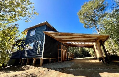 Chonchi Ski Chalet | Pet-Friendly Getaway at Parque Pomponal - Rated 10/10!