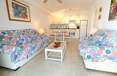 El Madronal Apartment | Sunny Parque Santiago 1: Poolside Oasis by the Sea