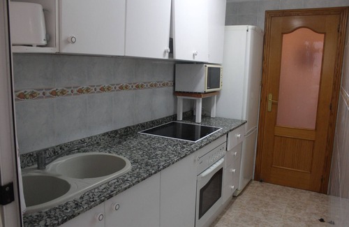 Xeraco Apartment | Family-Friendly Parquemar I with Oceanfront Pool Access