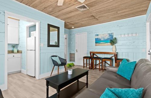 Siesta Key Village Apartment | Parrot Beach Cottages Suite #3