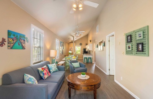 Truman Annex House | Discover Parrot Perch in Key West: Pool & Ocean Views