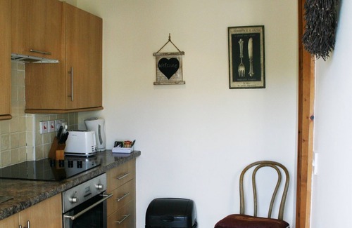Manton Cottage | Top-Rated Parsnip Place with Kitchen at Broccoli Bottom