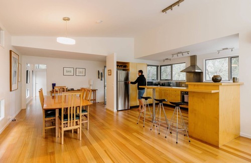 Freycinet House | Experience Parsons Cove Beach House in Freycinet National Park
