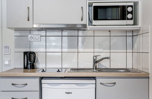 Rotebro Apartment | Cozy Home Away From Home: Part-Time Retreat in Rotebro