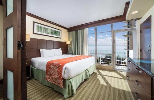 Sunny Isles Beach Resort | Ocean View Retreat with Private Balcony - Coastal Bliss Awaits