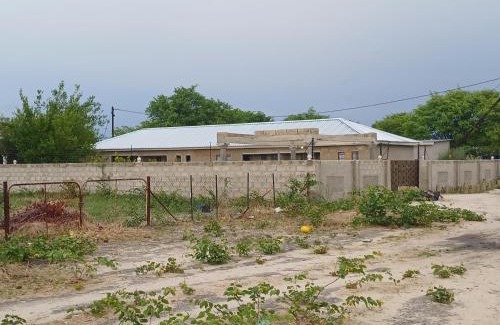 Maun Apartment | Family-Friendly Getaway at Partulaka Rest Inn - 9/10 Rated