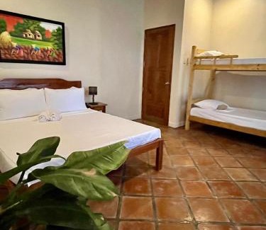 Quezon Hotel | Paruparong Bughaw Ecofarm Resort