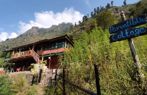 Kullu House | Pet-Friendly Parvati Bliss: Guest Rated 10/10 with Breakfast