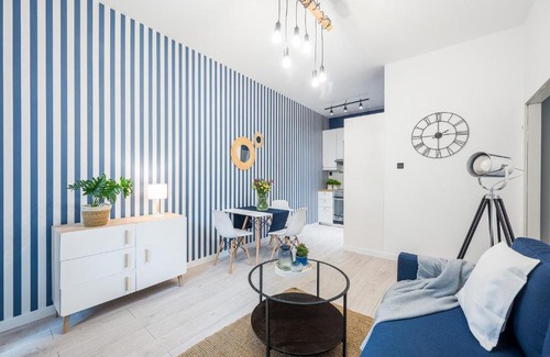 Bialoleka Apartment | Inviting Pasłęcka Apartments: Terrace & Workspace Awaits