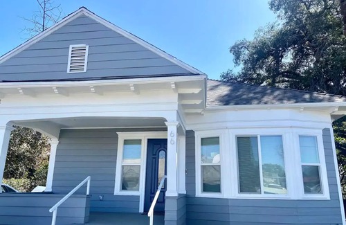North Central House | Ideal Pasadena Home Getaway with Family-Friendly Amenities