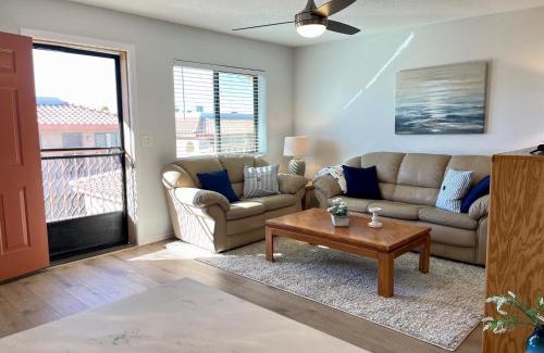 Lake Havasu City House | Explore Pasado Del Rio: Downtown Oasis with Ocean View