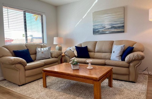 Lake Havasu City House | Explore Pasado Del Rio: Downtown Oasis with Ocean View