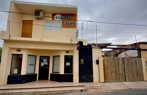 Aimogasta Hotel | Pet-Friendly Pasaje Hotel with Great Guest Ratings