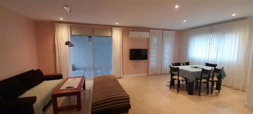 Tandil House | Kid-Friendly Escape at PASAJE LOS FRESNOS - Guest Rated 9.8