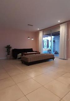 Tandil House | Kid-Friendly Escape at PASAJE LOS FRESNOS - Guest Rated 9.8
